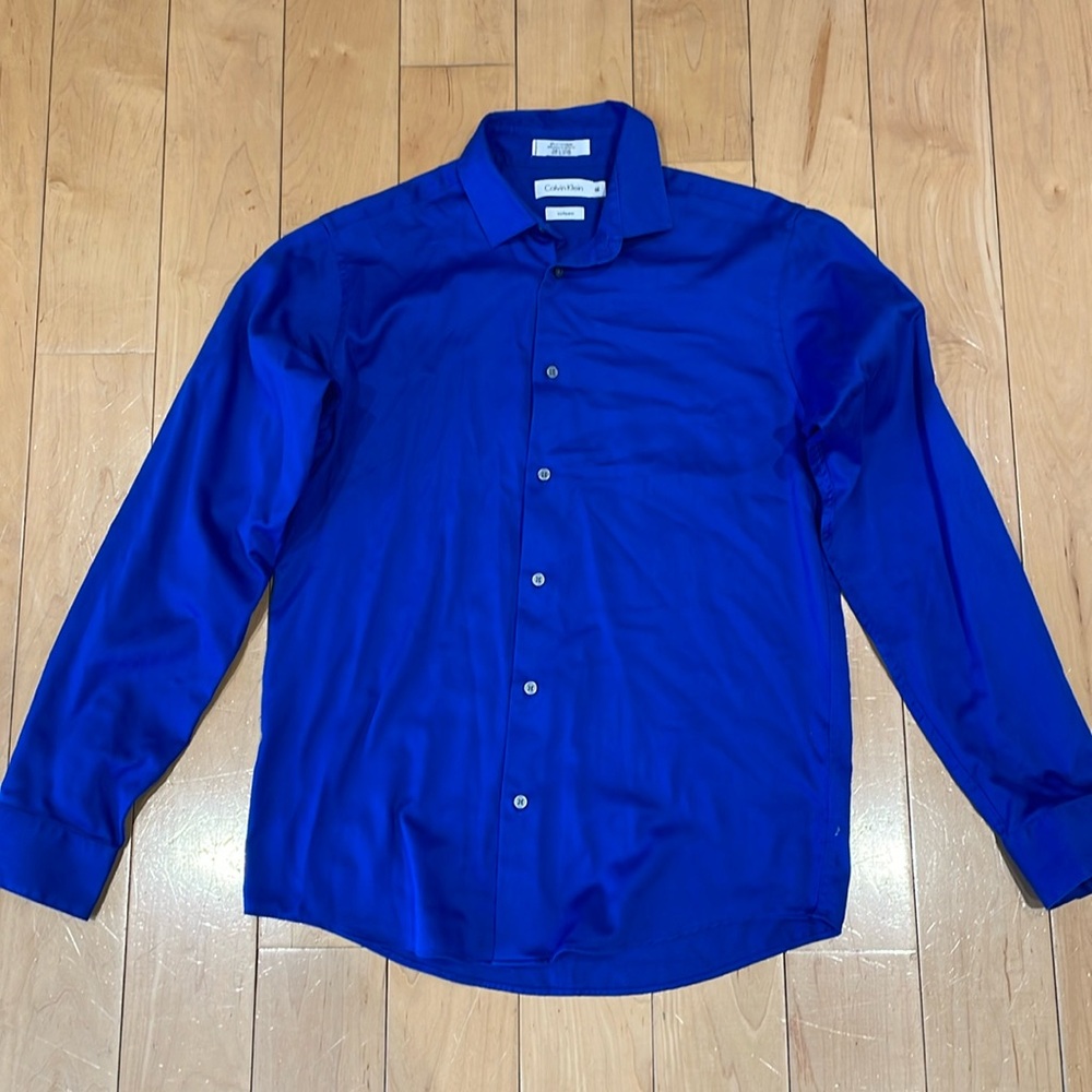 Boys  Calvin Klein dressshirt size 18, royal blue sateen